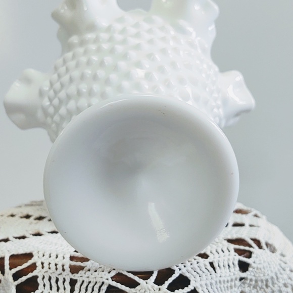 Vintage Hobnail Milk Glass Compote Candy Dish Scalloped Edge Unmarked Fenton - Picture 6 of 12